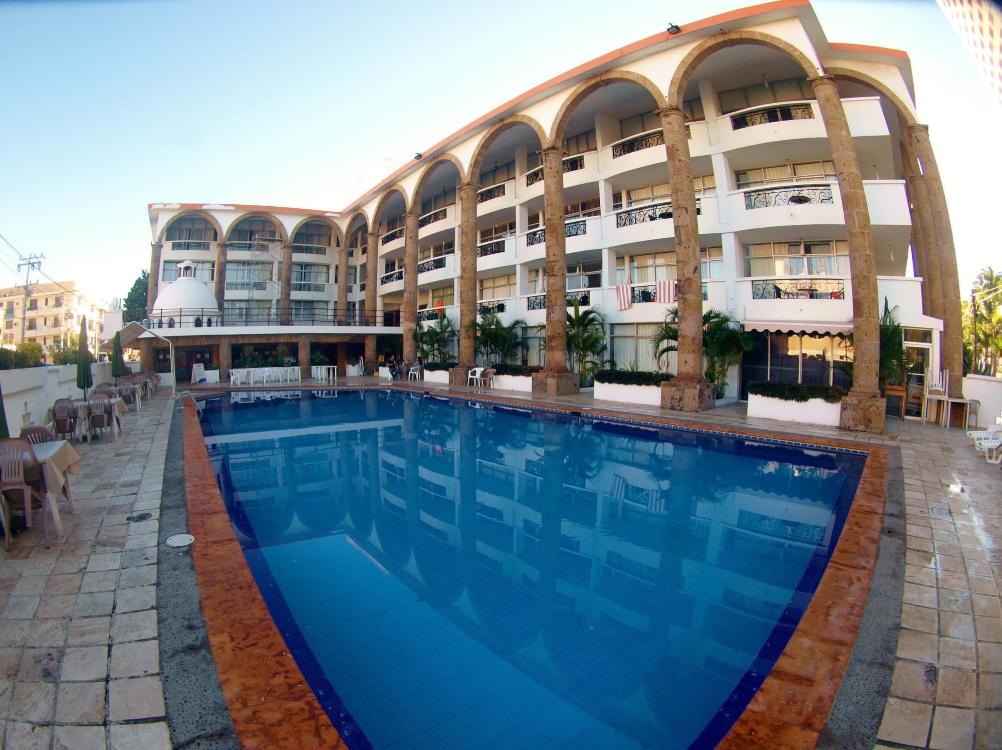Solamar Inn Масатлан Екстериор снимка